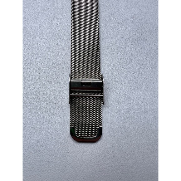 Timex Metropolitan Women Watch TW2R362 43 Silver Dial Mesh Band Needs Battery - Picture 3 of 7